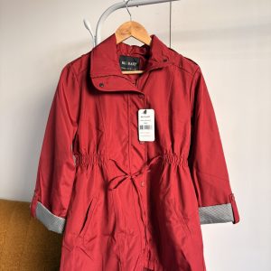 Jakne e Kuqe - (Numri 40)