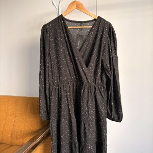 Fustan Midi Black Dotted - (Masa 3XL)