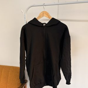 Hoodie – I Zi (Me Zinxhir)